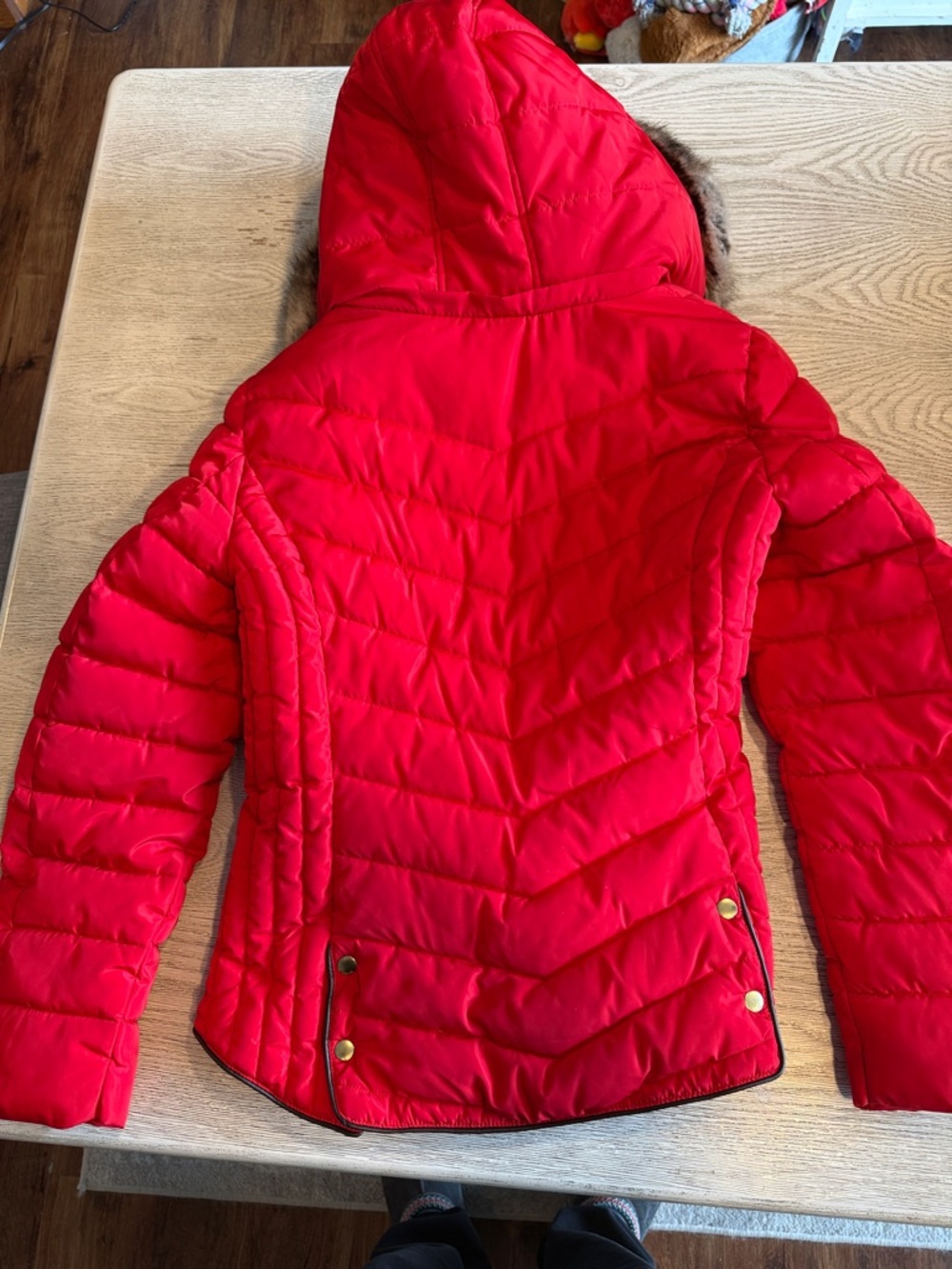 Joules Quilted Puffer Jacket with Faux Fur Trim - Picture 3 of 3